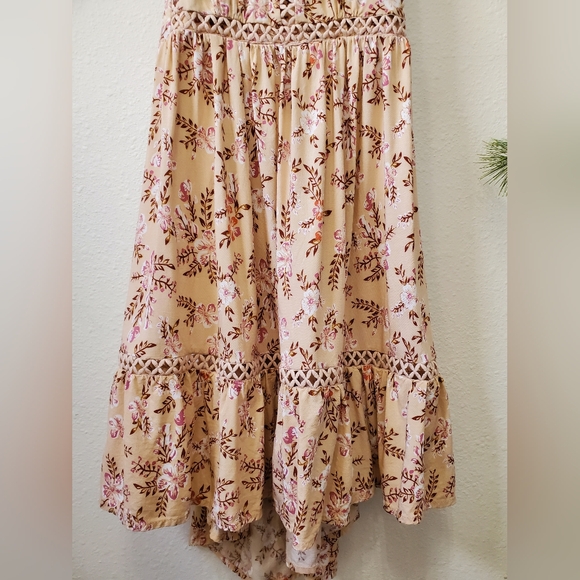 NWT Sunday Mi Amor Floral Open Back Cutout Detail Dress - Picture 7 of 16